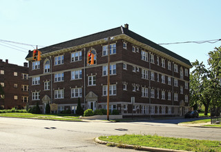 Superior Glen Apartments in East Cleveland, OH - Building Photo - Building Photo