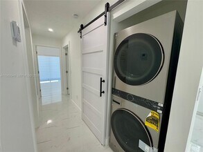 421 NW 13th Ave in Miami, FL - Building Photo - Building Photo