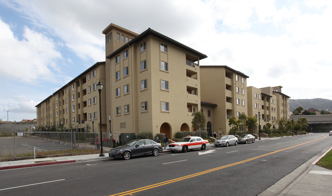 Trestle Glen Apartments in Colma, CA - Building Photo - Building Photo