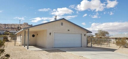 6654 Split Rock Ave in Twentynine Palms, CA - Building Photo - Building Photo