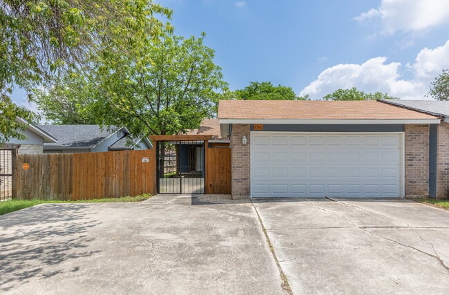 1366 Bayou Dr