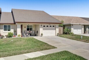 11878 Suellen Cir in Wellington, FL - Building Photo