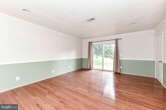 10135 Forest Hill Cir in Manassas, VA - Building Photo - Building Photo