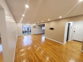 4 Charles Ln in Pomona, NY - Building Photo - Building Photo