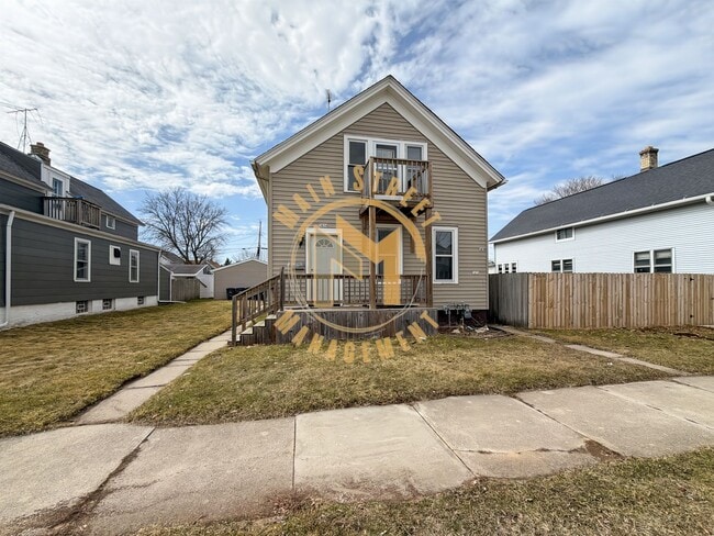 property at 1614 N 12th St