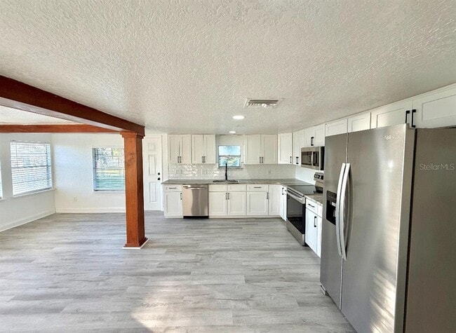 715 E Silver Star Rd in Ocoee, FL - Building Photo - Building Photo