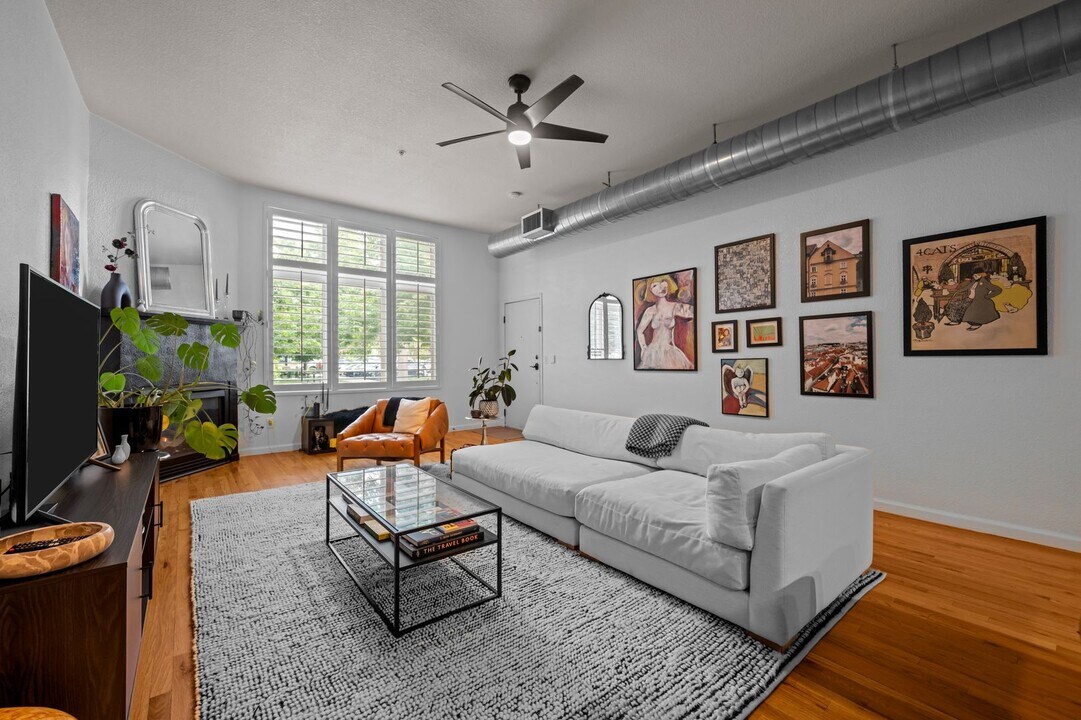 7525 E 1st Pl in Denver, CO - Building Photo
