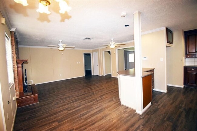 property at 1806 Cedarwood Ct