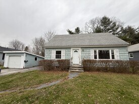 63 Vera St in Portland, ME - Building Photo