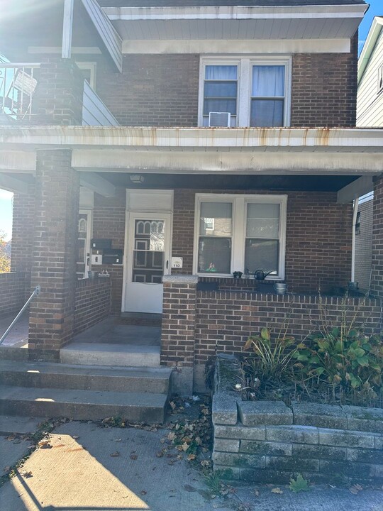 110 Madeline St in Pittsburgh, PA - Building Photo