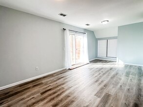 64 Country Pl Ct in Alpharetta, GA - Building Photo - Building Photo