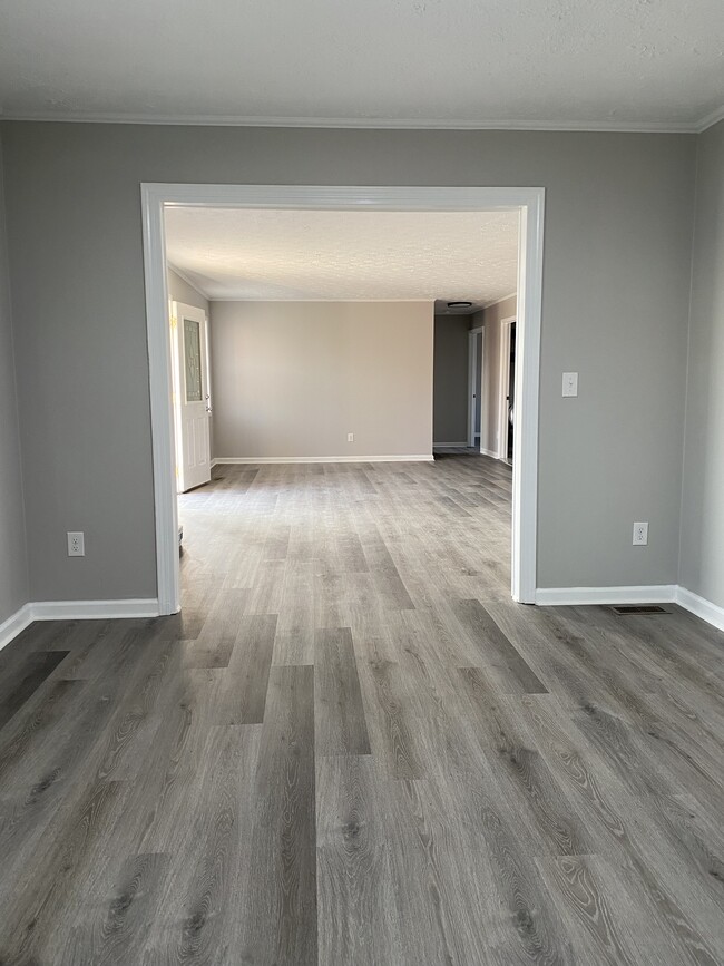 213 Tara Dr in Cookeville, TN - Foto de edificio - Building Photo