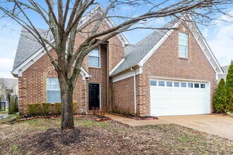 10010 Cameron Ridge TR in Memphis, TN - Building Photo - Building Photo