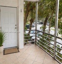 4304 NW 9th Ave in Pompano Beach, FL - Building Photo
