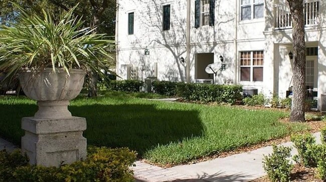 700 Siena Palm Dr in Kissimmee, FL - Building Photo - Building Photo