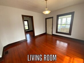 42 S Alexander St in Danville, IL - Building Photo - Building Photo