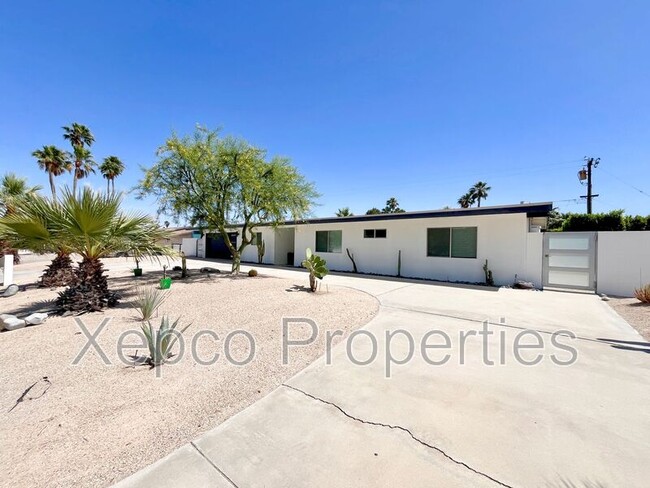 2719 E Ventura Rd in Palm Springs, CA - Building Photo - Building Photo