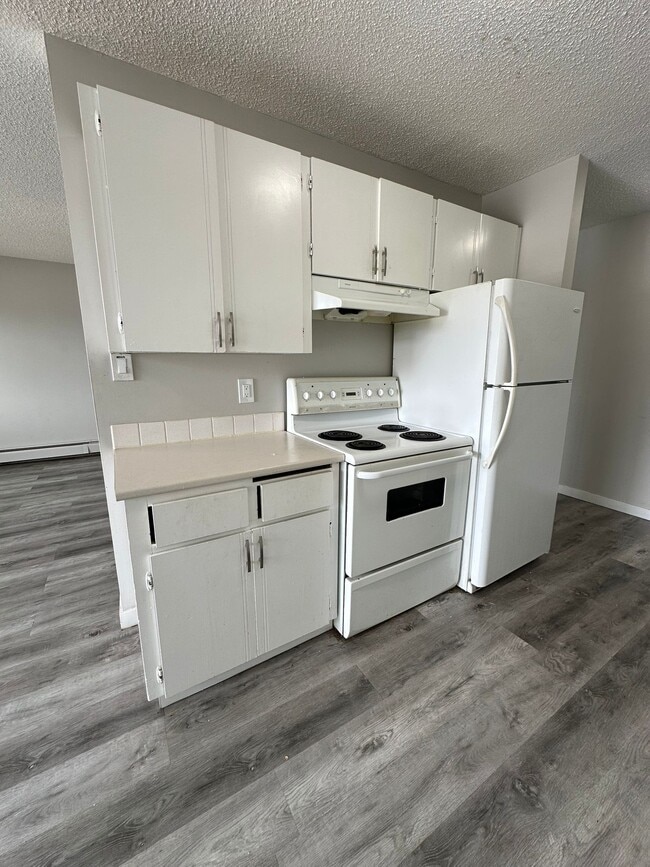 property at 4507-444 44 Ave