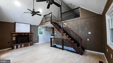 461 Chipmunk Trail Ln in Linden, VA - Building Photo - Building Photo