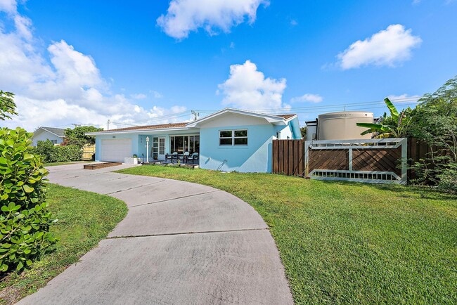 409 Lighthouse Dr in North Palm Beach, FL - Building Photo - Building Photo