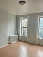 110 Somers St in Brooklyn, NY - Building Photo - Building Photo