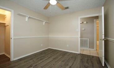 21306 Park Run Dr in Katy, TX - Building Photo - Building Photo