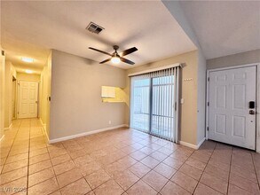 7289 Topeka Dr in Las Vegas, NV - Building Photo - Building Photo