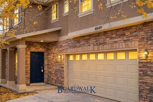 4949 W Duncan Meadow Ln in Riverton, UT - Building Photo