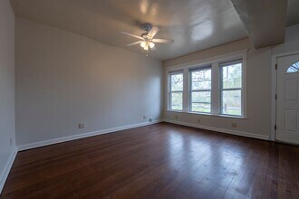 664 E 50th Pl in Chicago, IL - Building Photo - Building Photo