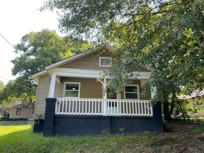 property at 324 N Pryor St