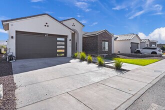 6724 Rio Haciendas in El Paso, TX - Building Photo - Building Photo