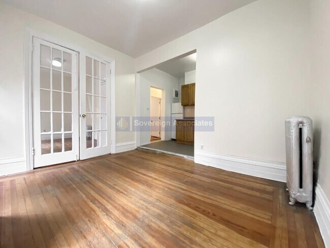 182 Claremont Ave in New York, NY - Building Photo - Building Photo