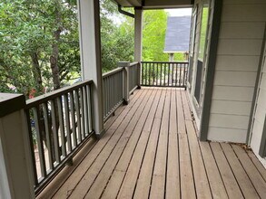 6126 Hartson in Kyle, TX - Foto de edificio - Building Photo