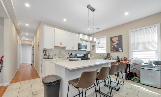 228 Calumet St, Unit 2