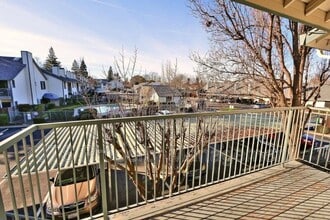 2394 Alta Garden Ln in Sacramento, CA - Building Photo - Building Photo