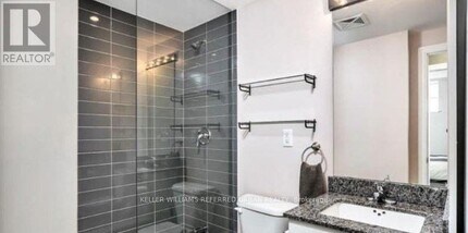 370 Wallace Ave in Toronto, ON - Building Photo - Building Photo