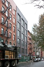 145 Ludlow St in New York, NY - Building Photo - Building Photo