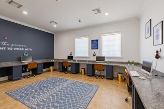 Lakeside Apartments in Slidell, LA - Building Photo - Interior Photo