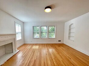 5801 N Richmond St in Chicago, IL - Building Photo - Building Photo