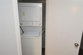 8635 Mallard Reserve Dr in Tampa, FL - Building Photo - Building Photo