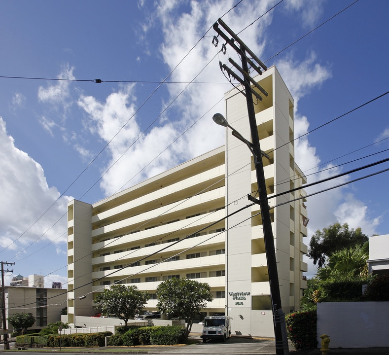 Westview Plaza in Honolulu, HI - Foto de edificio