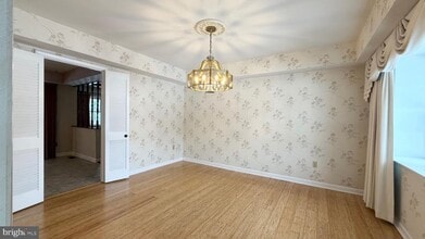 4325 Majestic Ln in Fairfax, VA - Building Photo - Building Photo