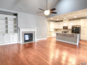 1030 Cresent Falls in Huntsville, AL - Building Photo - Building Photo