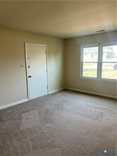 1632 S Valor Dr in Petersburg, VA - Building Photo - Building Photo