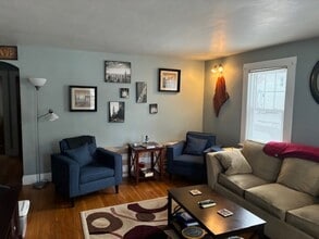 7 Weymouth St, Unit 1 in Saco, ME - Building Photo - Building Photo