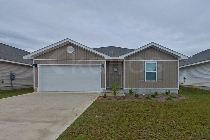 124 Swallowtail Ln in Pensacola, FL - Building Photo
