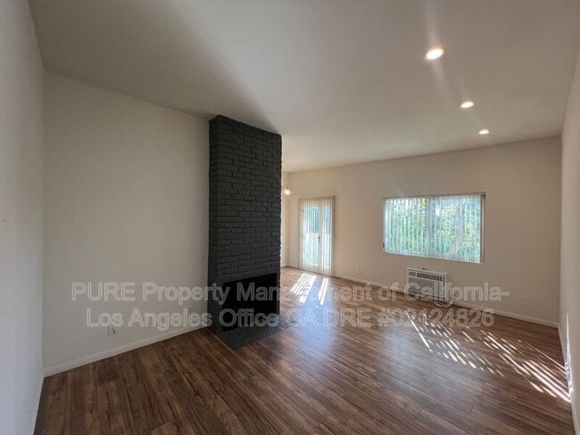 11905 Avon Way in Los Angeles, CA - Building Photo - Building Photo
