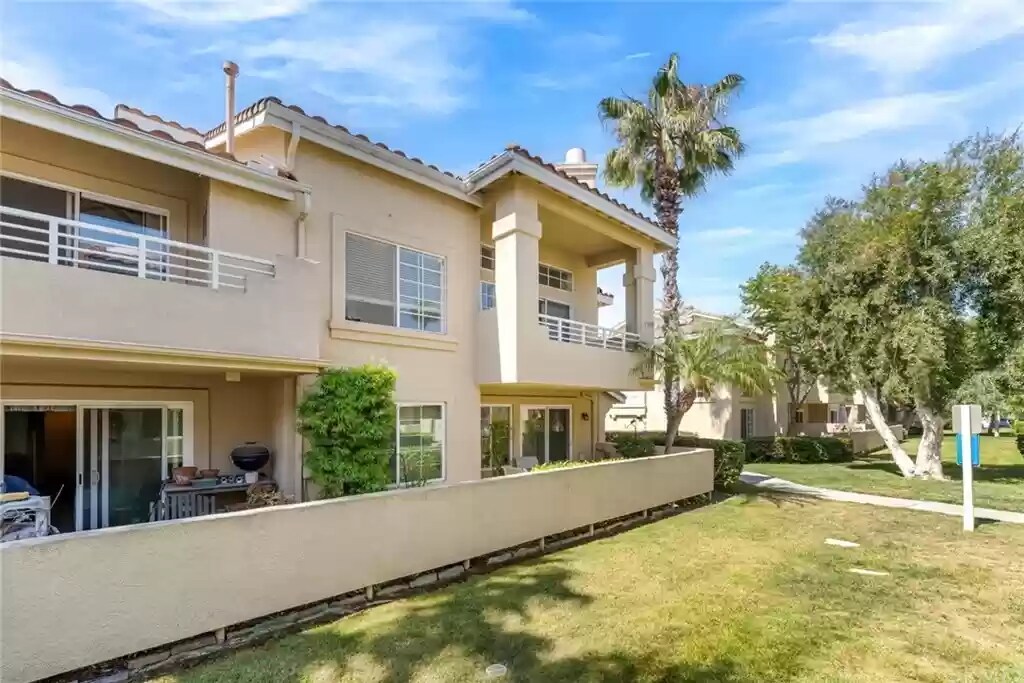 25205 Via Azul in Laguna Niguel, CA - Building Photo