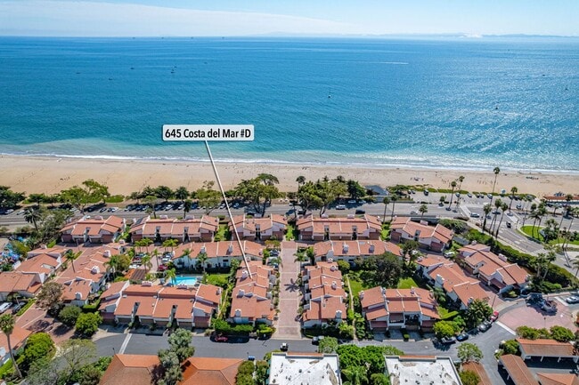 645 Costa Del Mar in Santa Barbara, CA - Building Photo - Building Photo