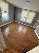 41 Central Ave, Unit 1 in East Hartford, CT - Foto de edificio - Building Photo